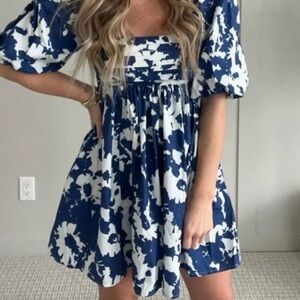 Abercrombie & Fitch Navy and White Patterned Blouse